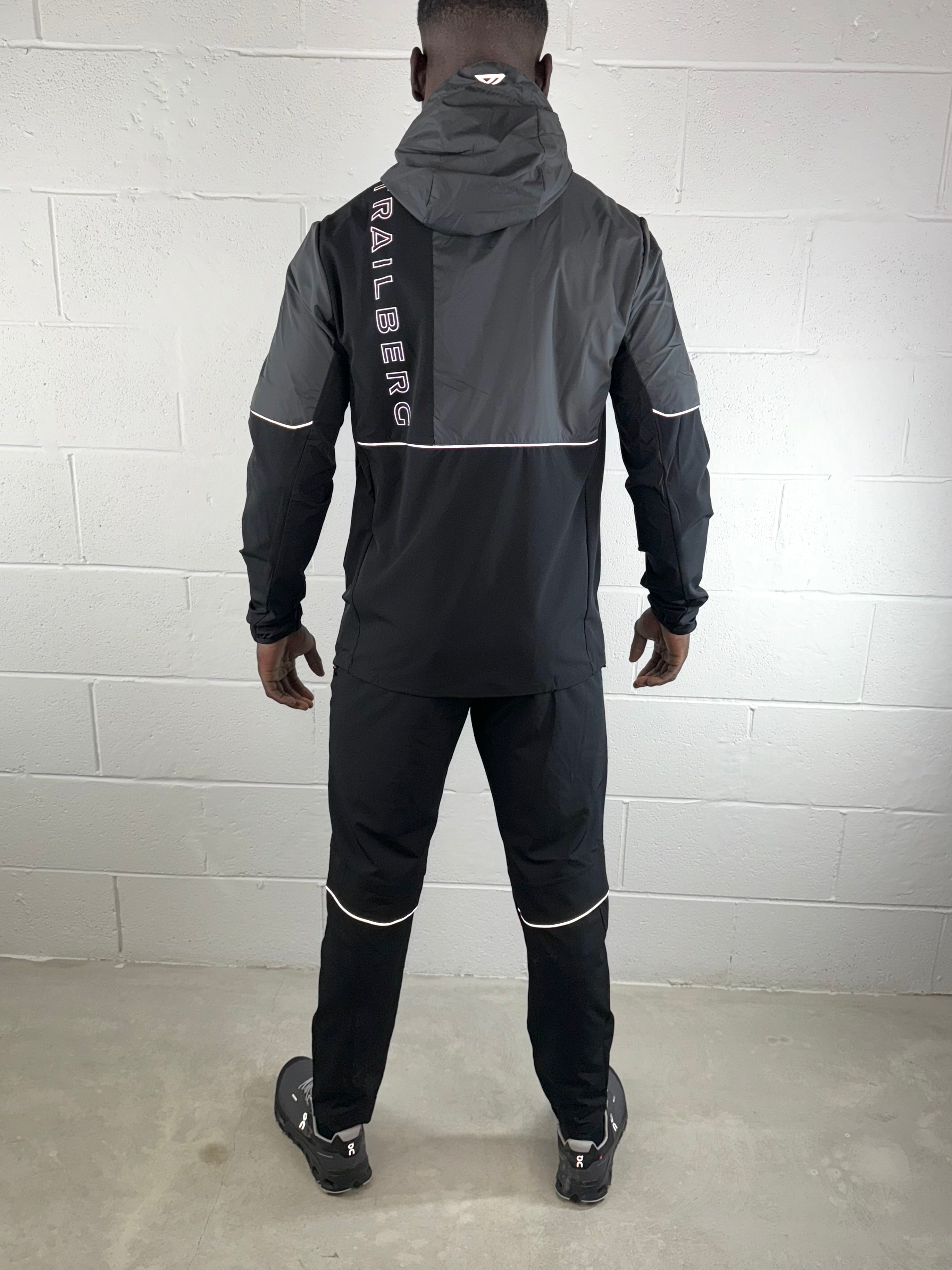 Trailberg - Vertigo Tracksuit - Black/Asphalt