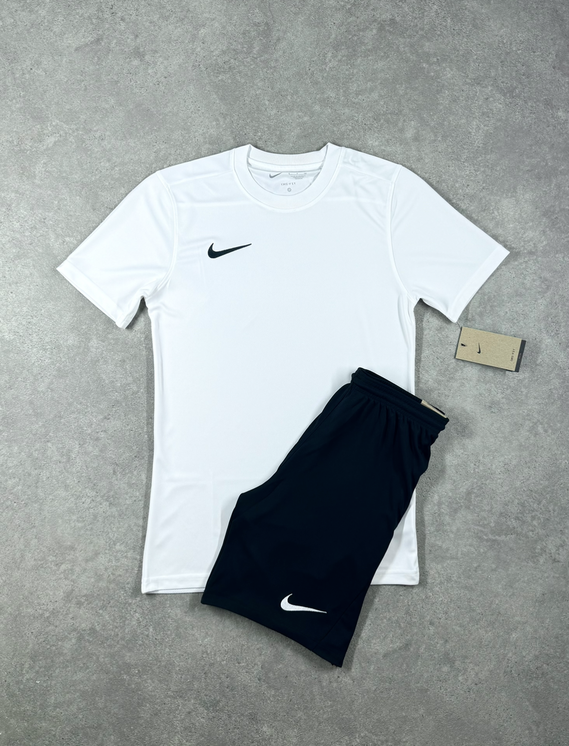 Nike - Dri Fit Set - White/Black