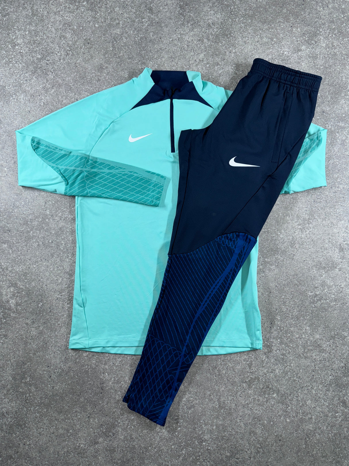 Nike - Strike Tracksuit - Hyper turquoise